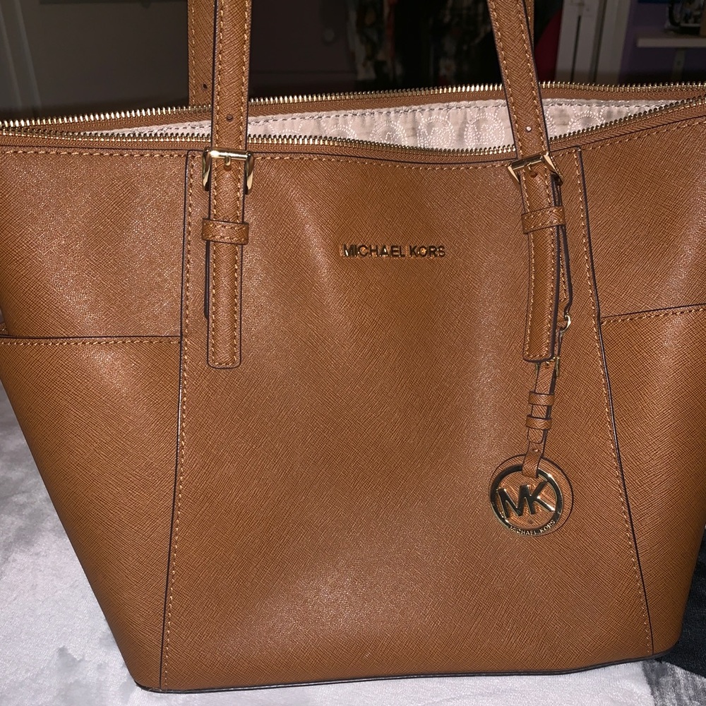 Michael Kors Jet Size Tote